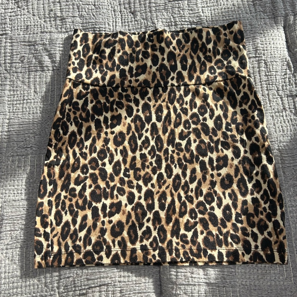 Charlotte Russe cheetah print mini skirt size XS